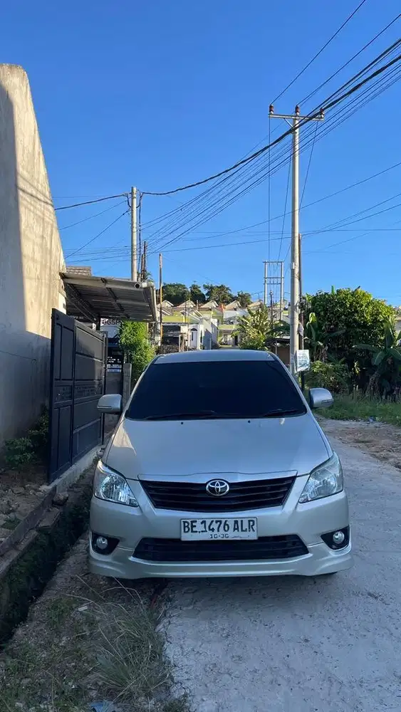Kijang Innova G Diesel Matic 2012