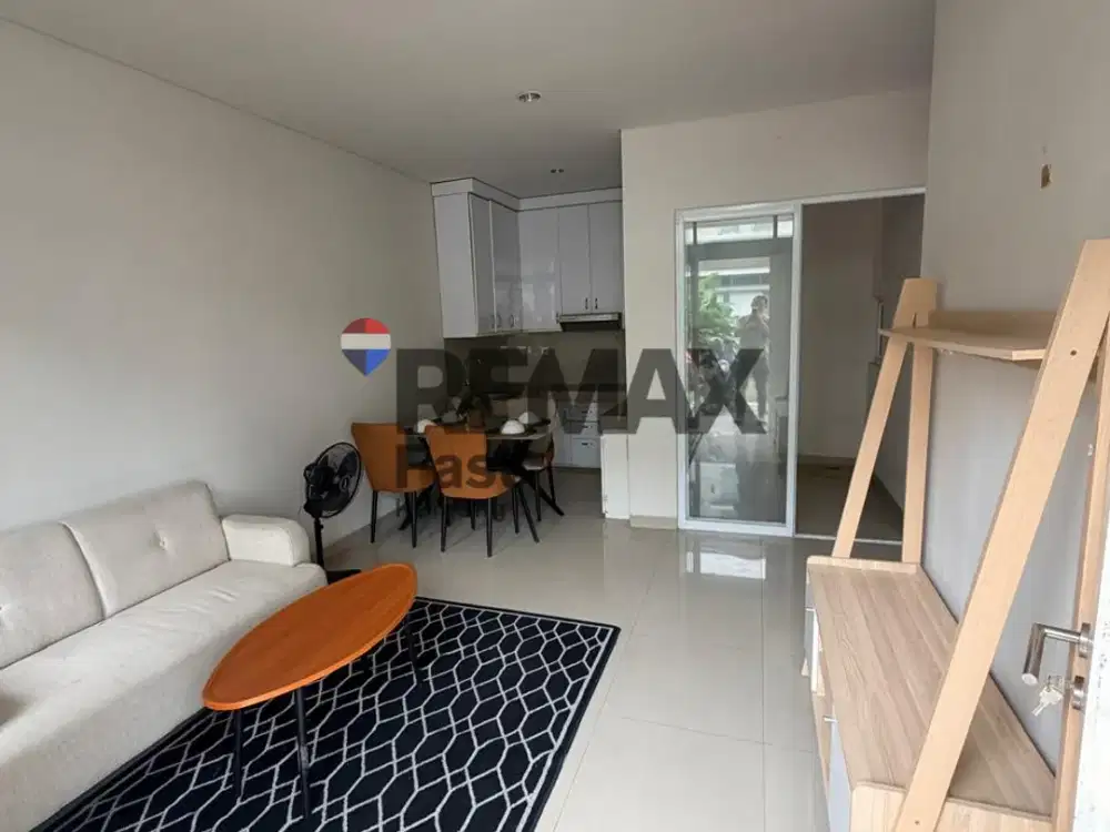 DIJUAL CEPAT – RUMAH 2 LANTAI SIAP HUNI DI PARKVILLE BSD, SERPONG