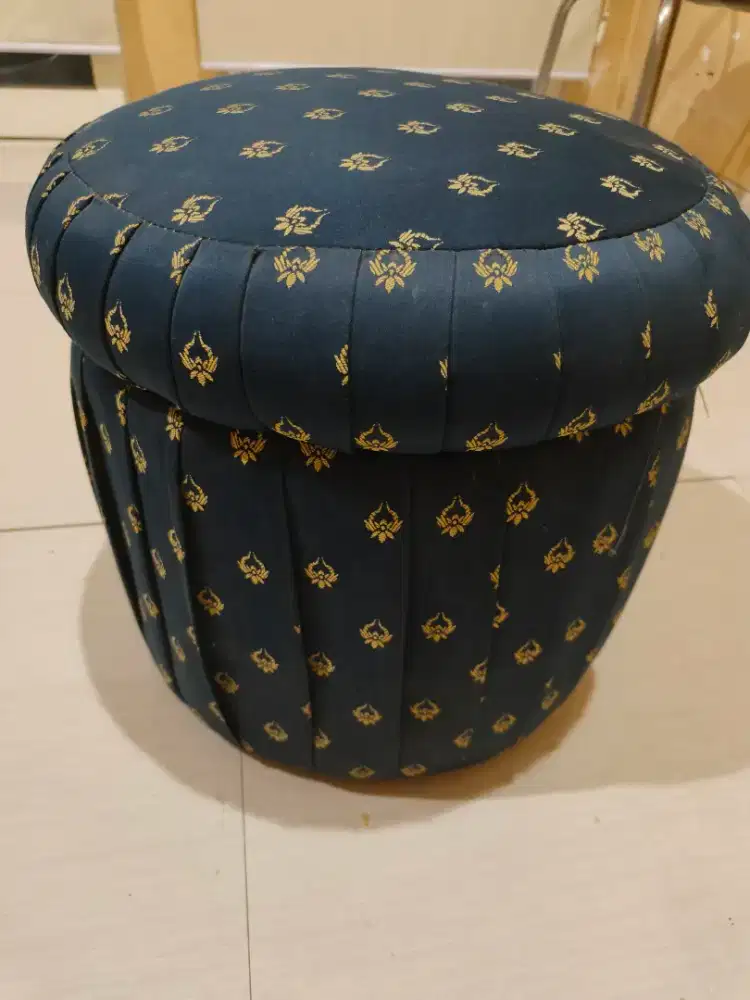 Kursi single model sofa