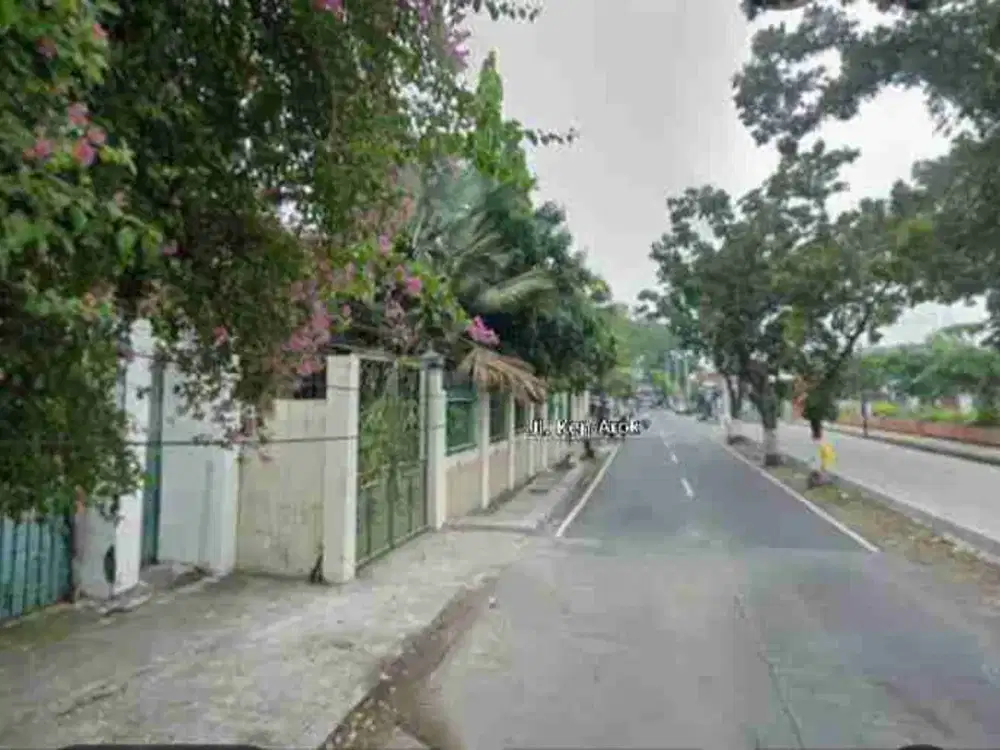 Jual Rumah + Tanah nol jln Raya Mojokerto* 
lokasi strategis  dekat pasar modern