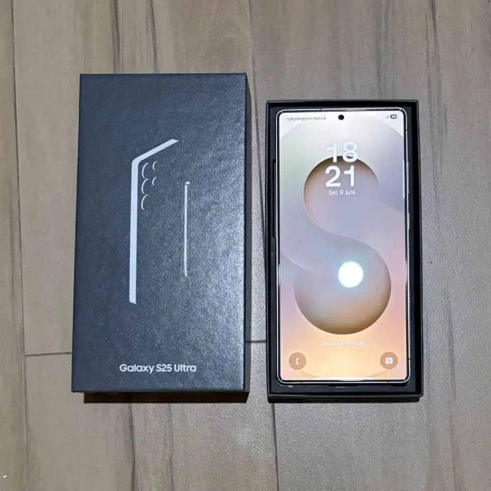 Samsung S25 Ultra 12/512GB Paket Lengkap Garansi Aktif Samsung Resmi