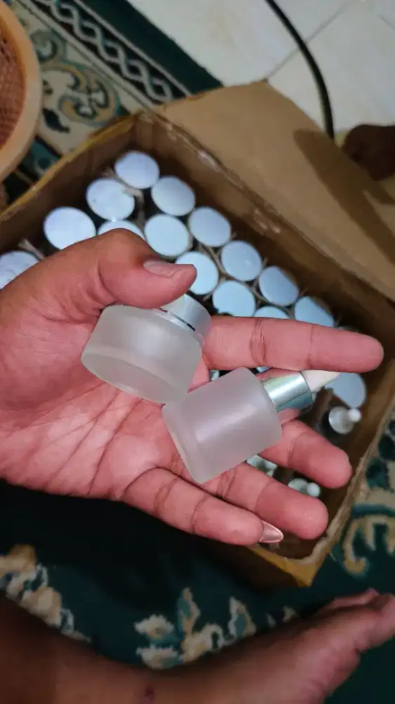 Wadah Kosmetik (Pot Cream dan Botol Serum)