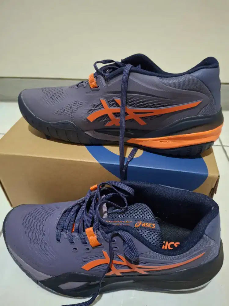 Sepatu tenis asics...purple nova