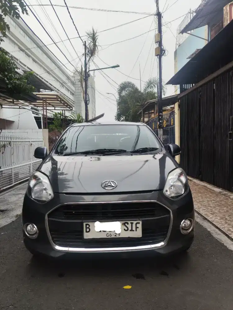 Di JUAL santai Daihatsu Ayla X 2014 Low KM