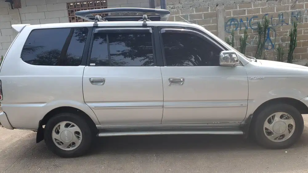 Toyota Kijang 2001 Bensin