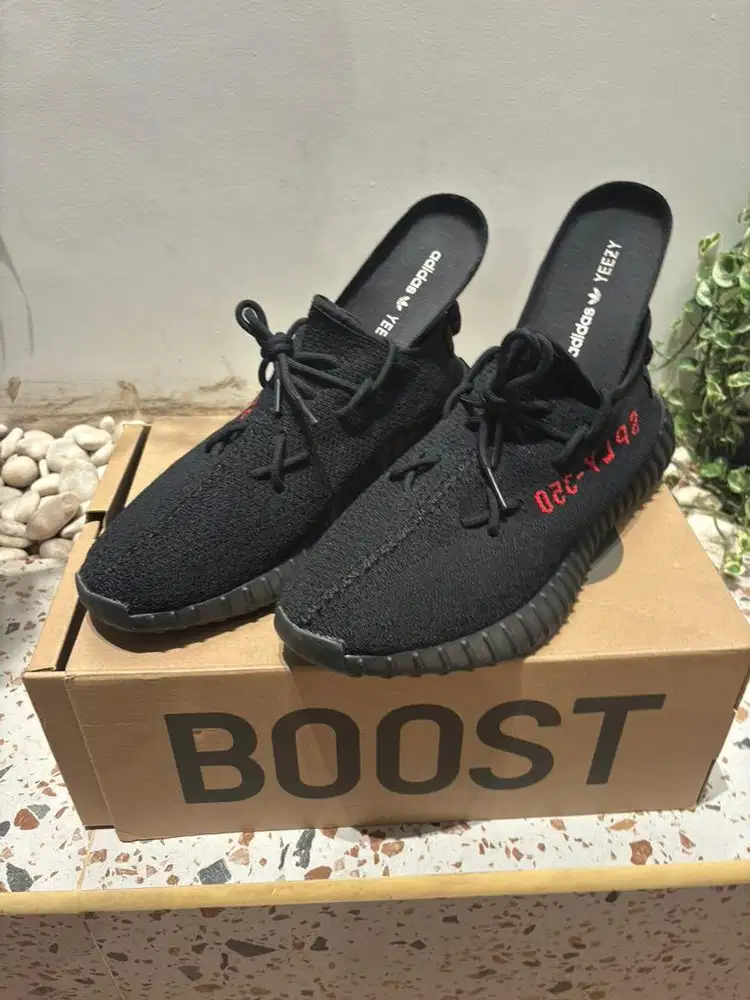 Dijual Adidas Yeezy Boost 350 V2 Bred