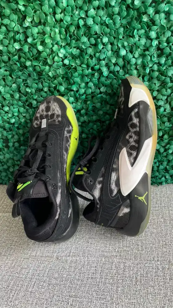 Dijual Sepatu Sneaker Jordan Ori