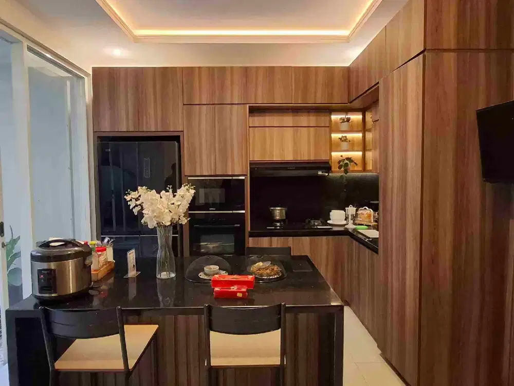 Rumah Siap Huni 2 Lantai Sudah Renovasi di Cluster Tengah, Dekat Mal!