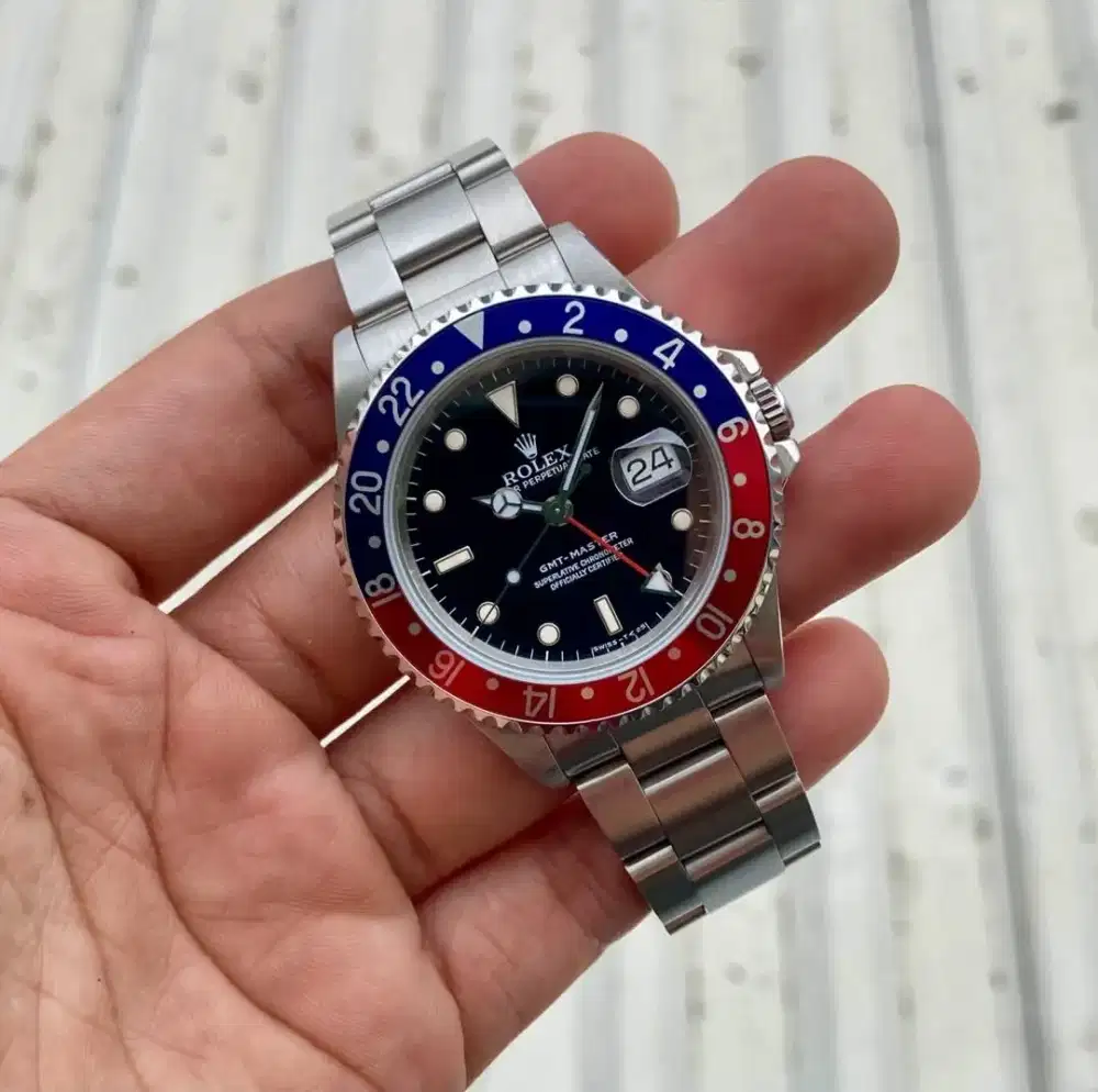 ROLEX GMT MASTER *PEPSI* 16700 AUTOMATIC ORIGINAL
YEAR: 1992