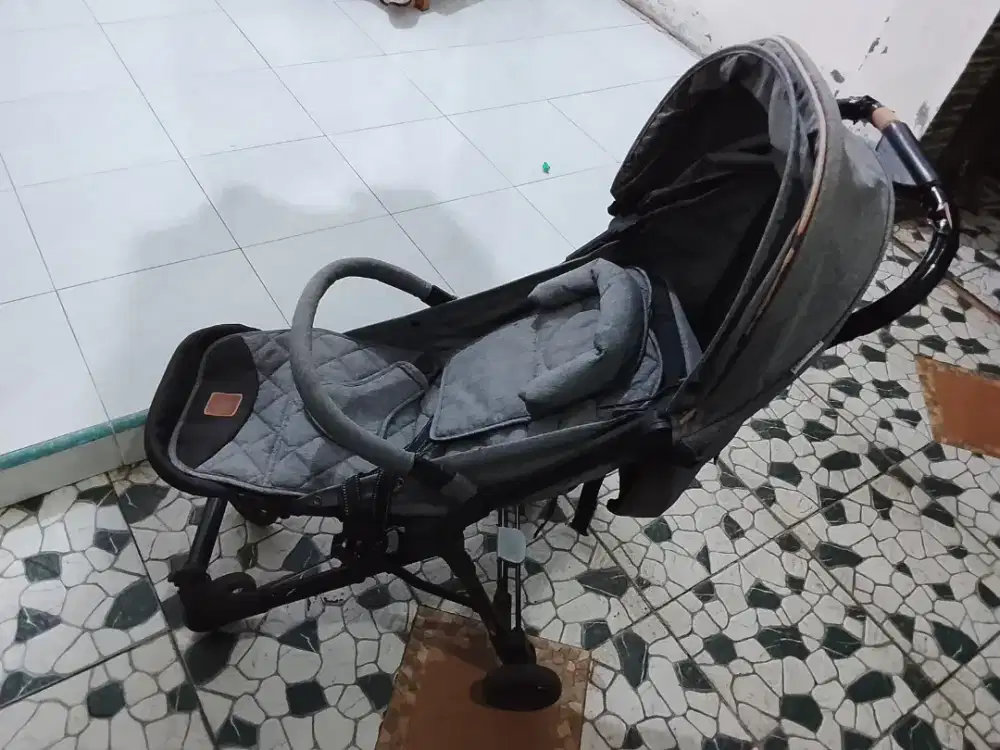 Stroler babyelle S352
