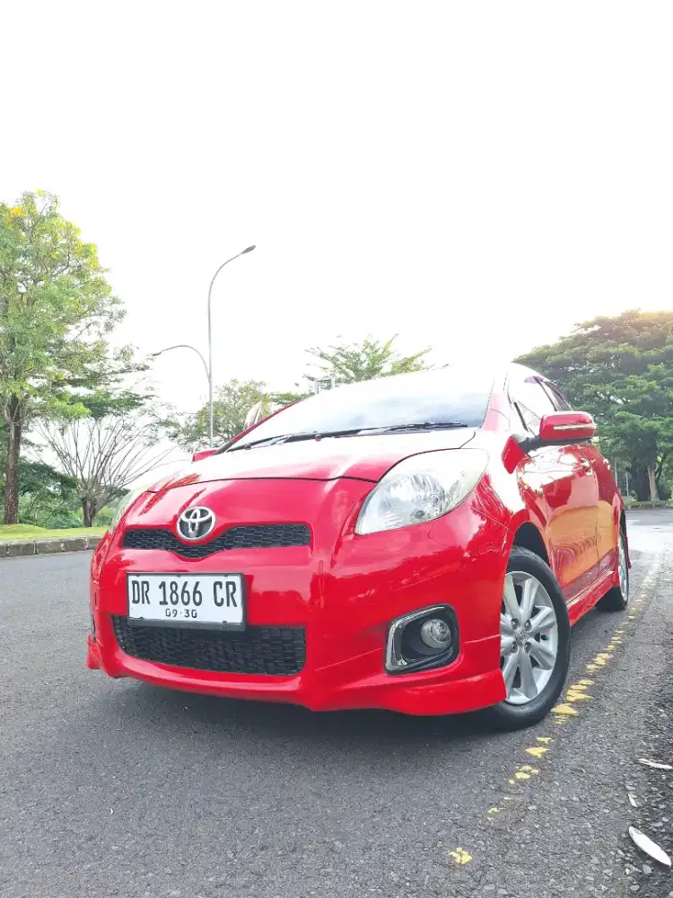 Jual cepat Toyota Yaris E A/T 2013