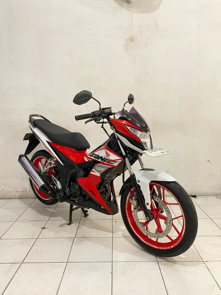 Sonic 150 R 2019 merah putih