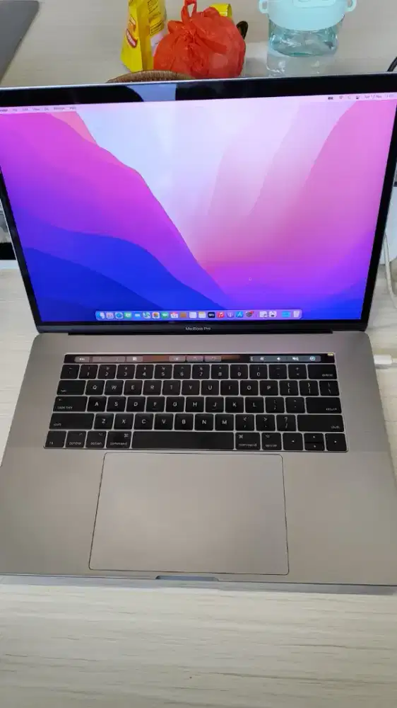 Macbook Pro MLH42ID - 15 inch