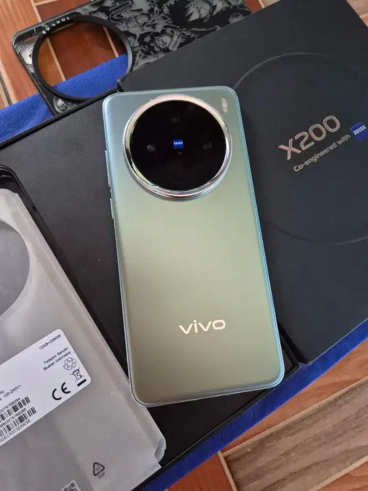 Vivo X200 Basic 12/256 mulussss