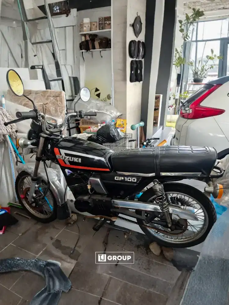 FOR SALE!! SUZUKI GP125 2TAK 1979