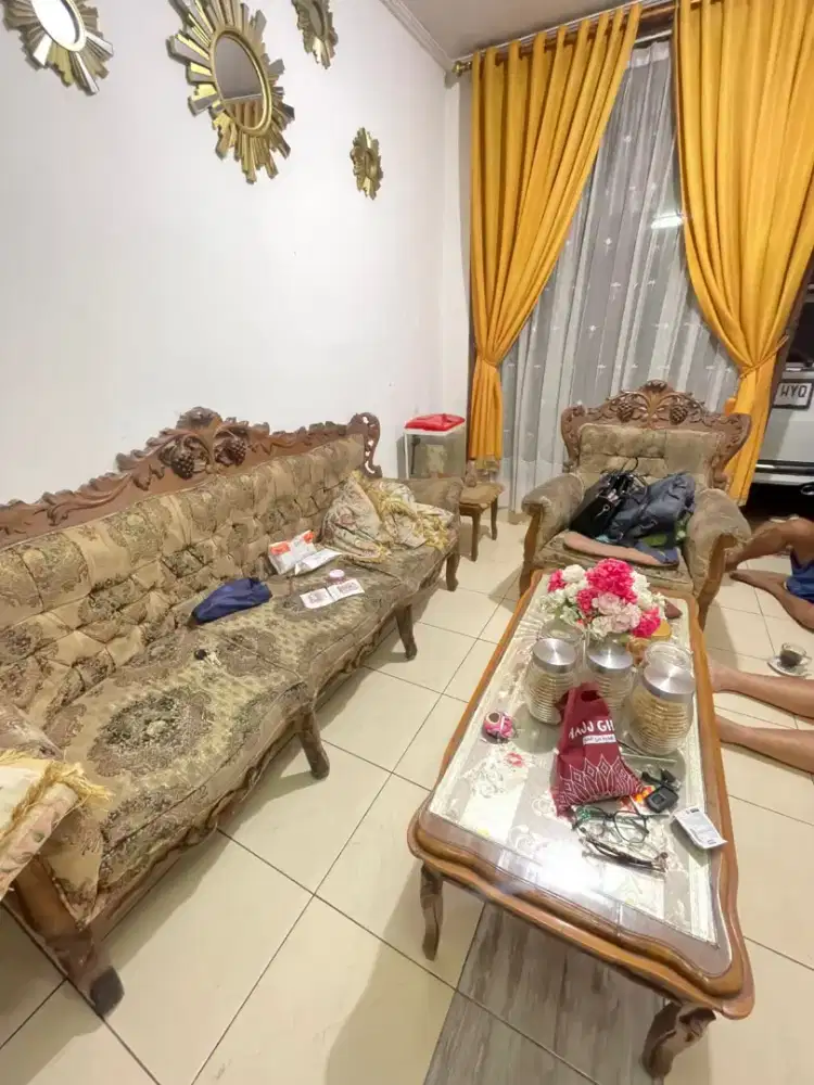 Di jual kursi dan meja jati ruang tamu