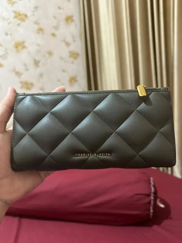 Prelove dompet charles & keith original