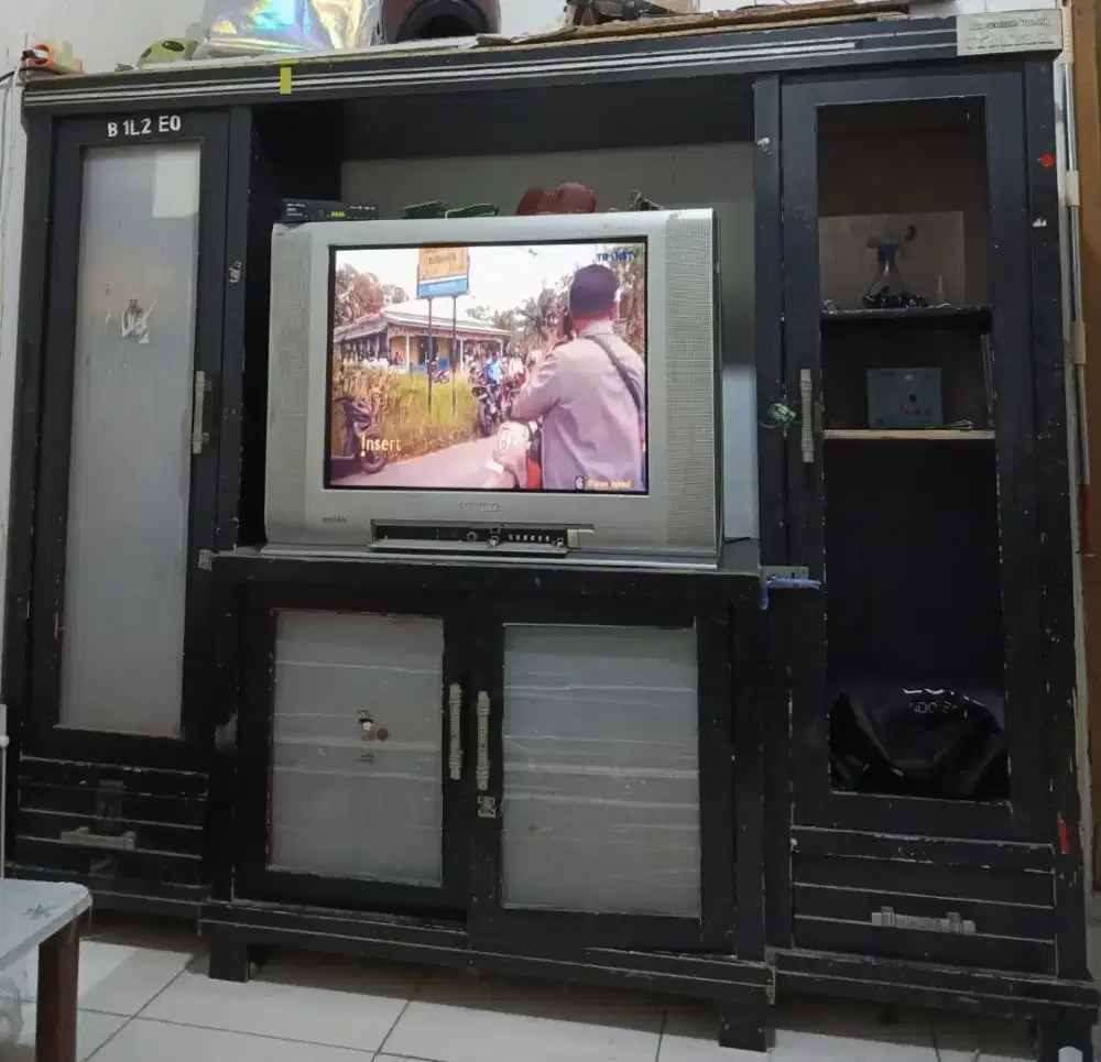 Bufet jumbo lemari tv