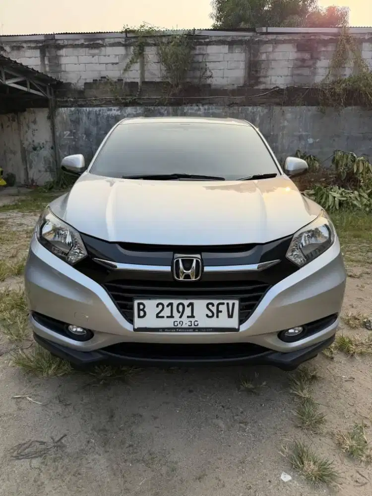 HR-V E at matic 2015 km low