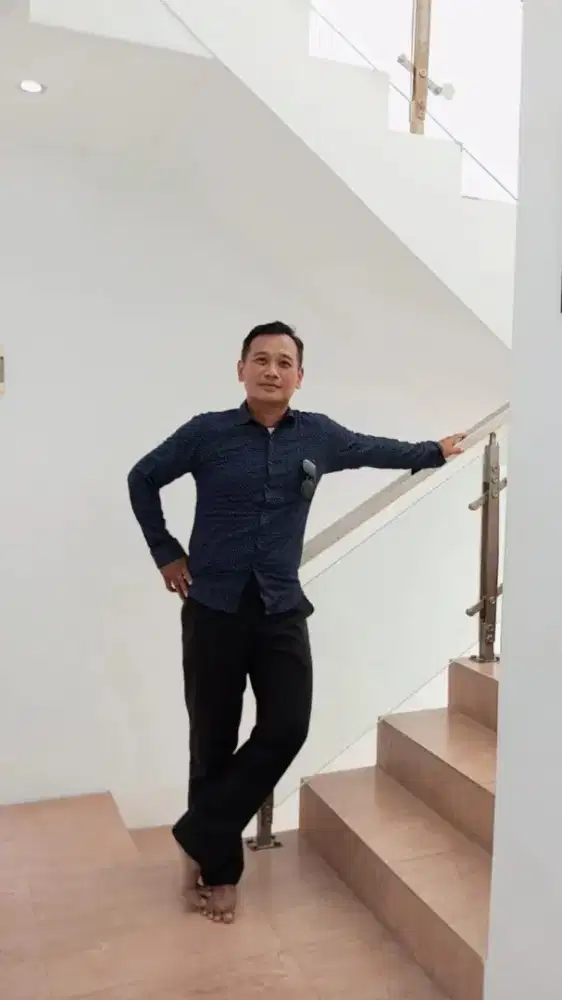 sedang mencari pekerjaan sebagai driver pribadi