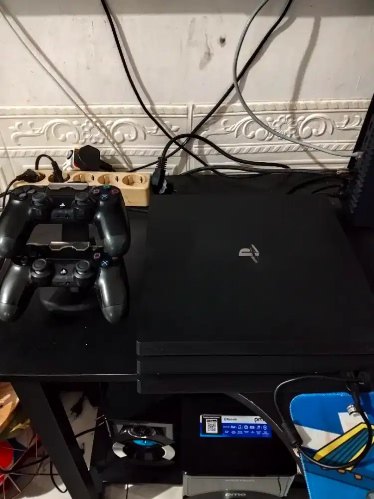 Ps4 pro 1tb seri 72