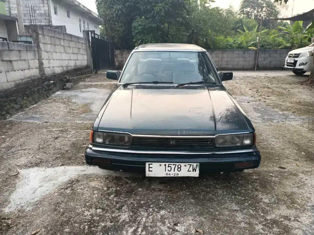 Honda Accord 1983 Bensin