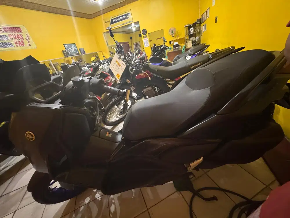 Yamaha XMAX conected 2025