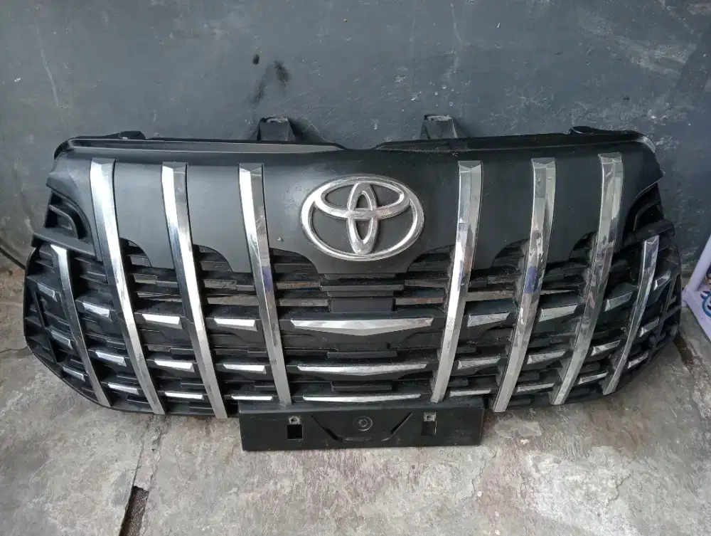 Grill Innova reborn model Alphard