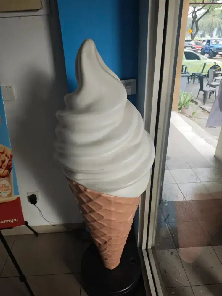 DIJUAL LAMPU CONE ICE CREAM MIXUE
