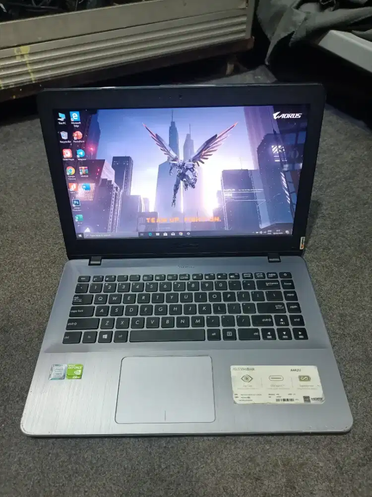Dijual Asus vivobook A442UR intel core i5 gen8 ( ram 8/ ssd 256 )