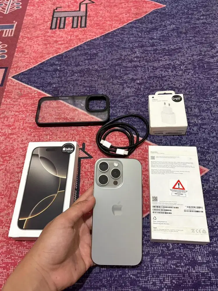 Iphone 16 pro 256gb natural blibli resmi