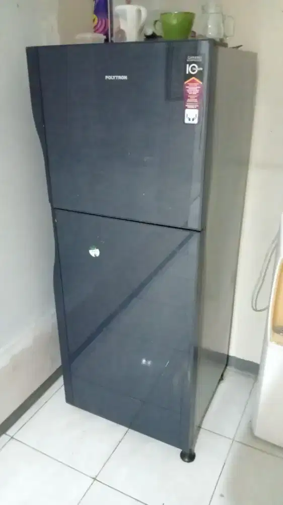Polytron 2 pintu
