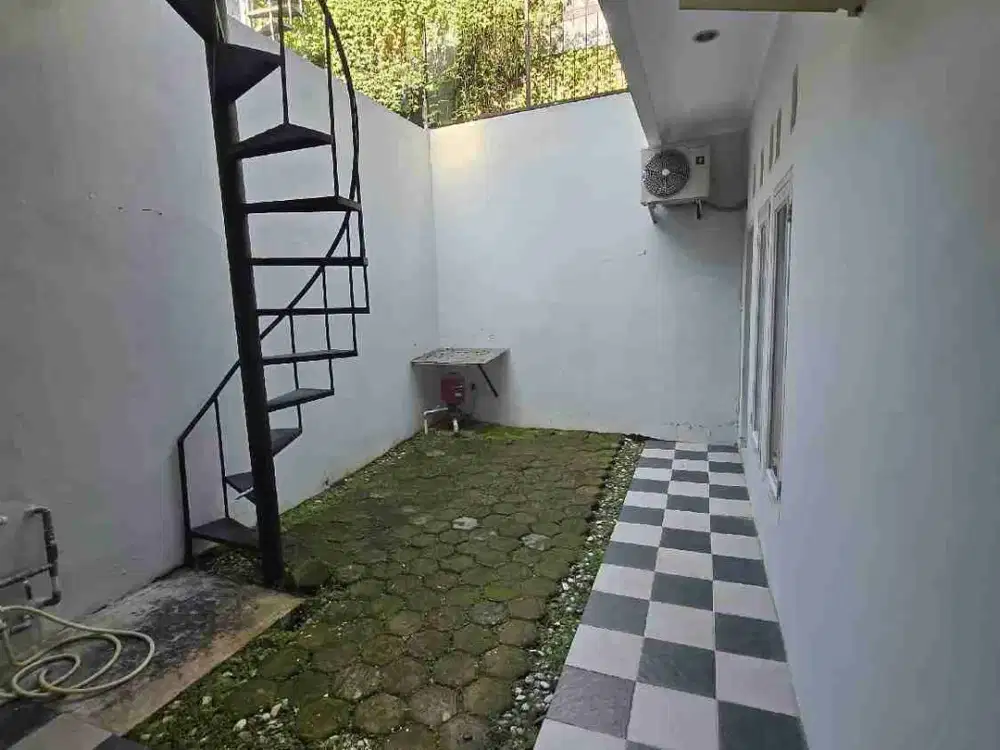 Dijual Rumah Cantik 2 Lantai Jagakarsa Jakarta Selatan