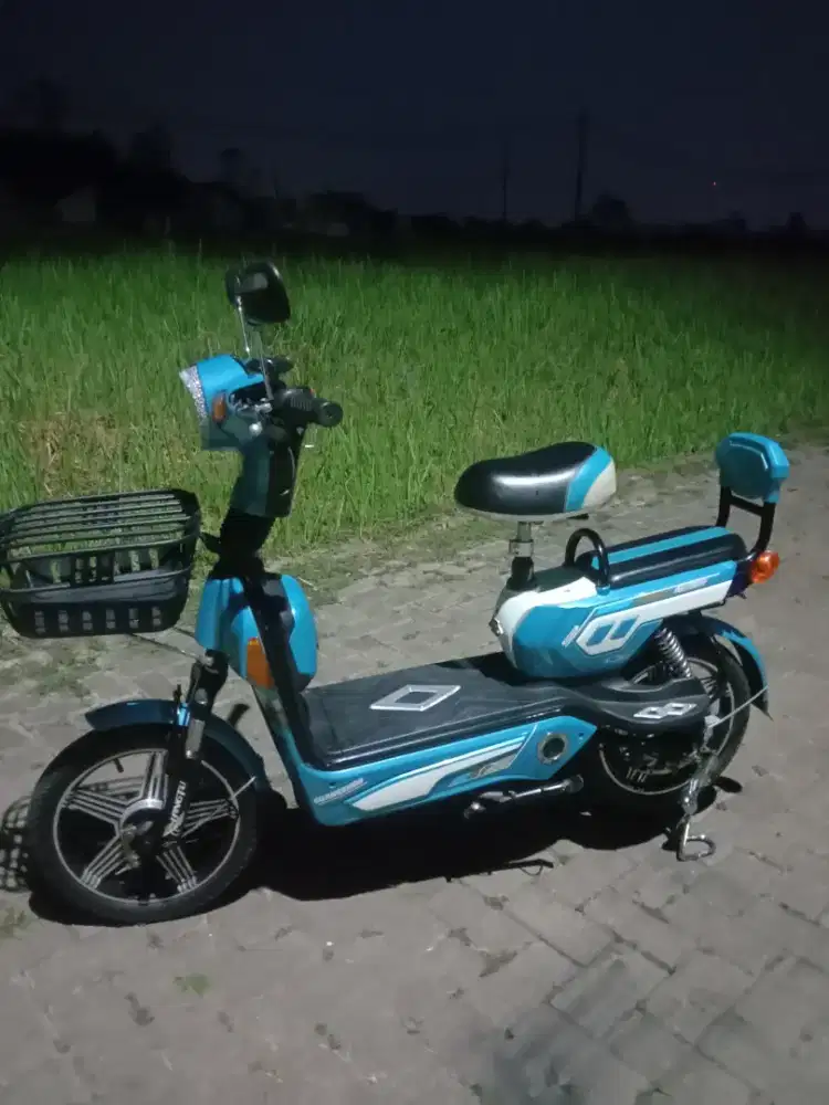 Dijual Sepeda motor listrik antik kokoh