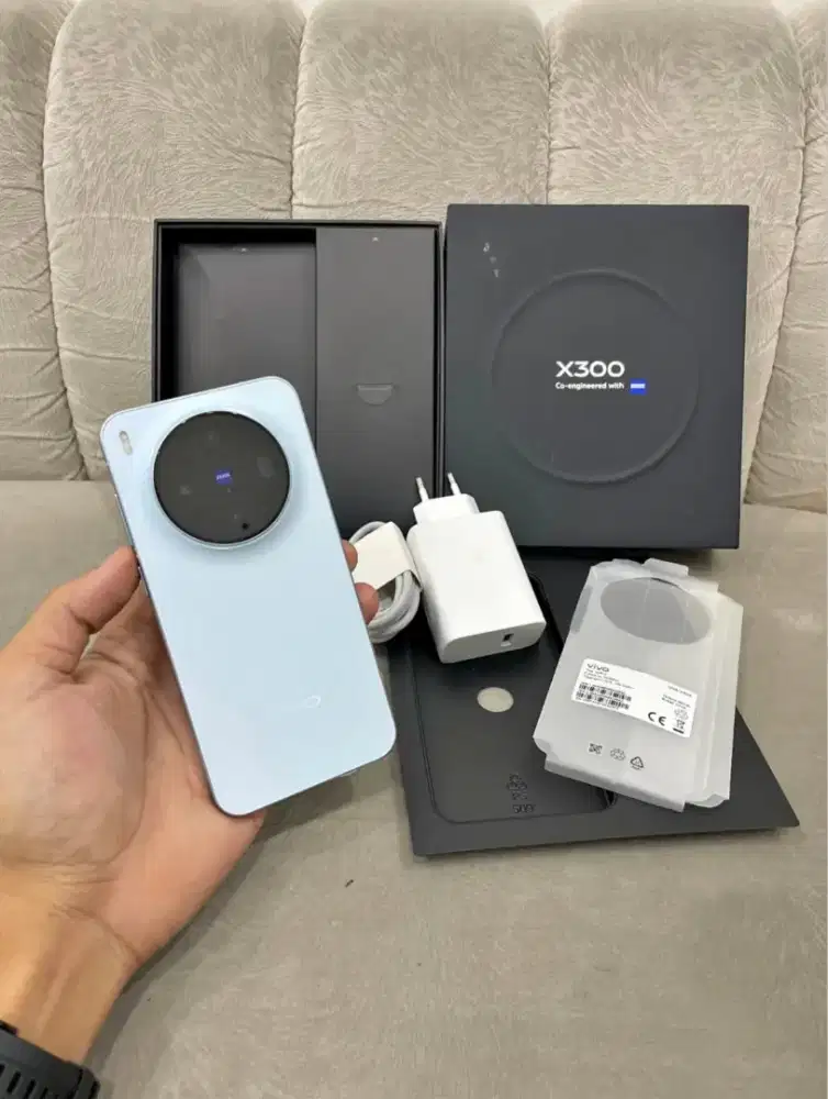 Vivo x300 garansi sampai 5 Desember 2027