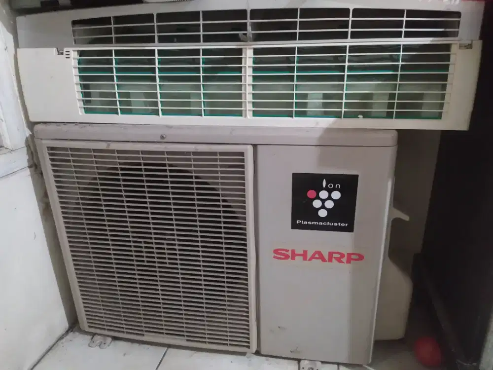 Di jual AC Sharp 1/2 pk