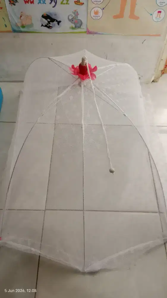 Kelambu portable lipat