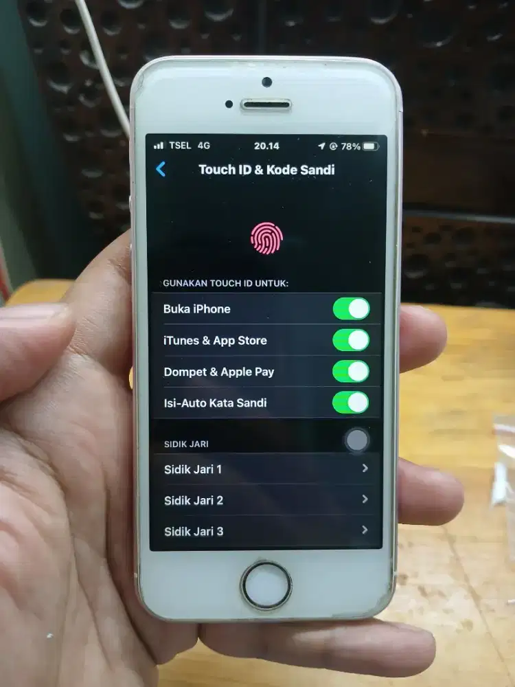 #wts


Iphone se 64 gb 2016 all operator bebas reset