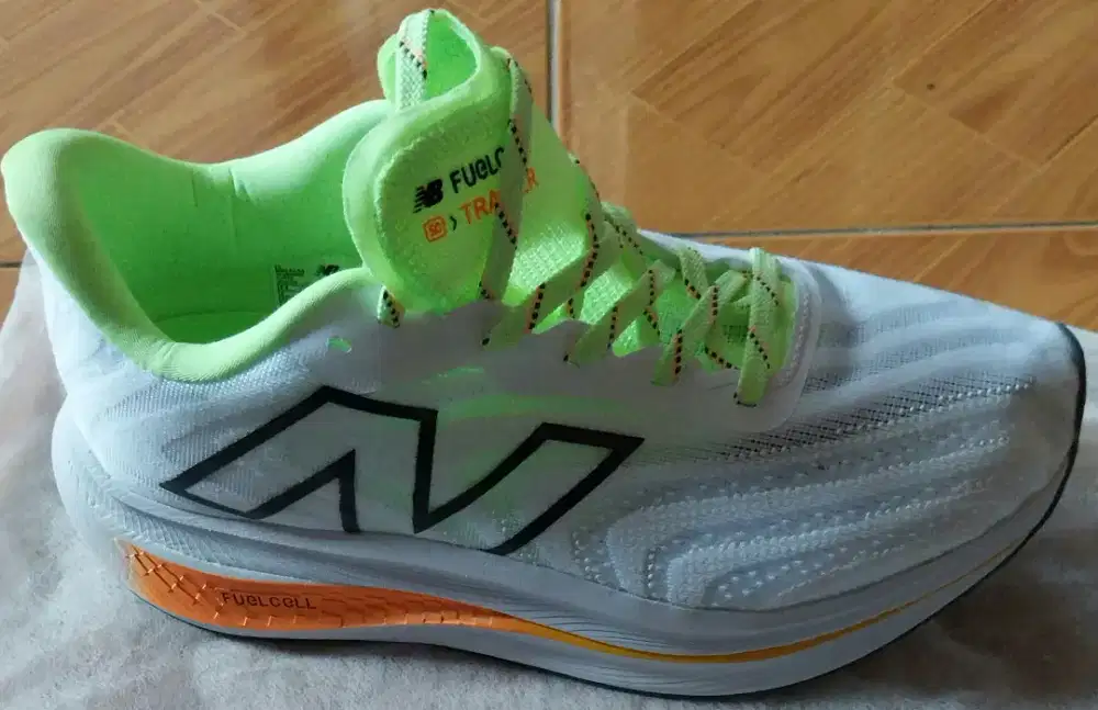 Sepatu new balance