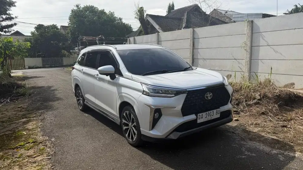 DIJUAL TOYOTA VELOZ Q MATIC