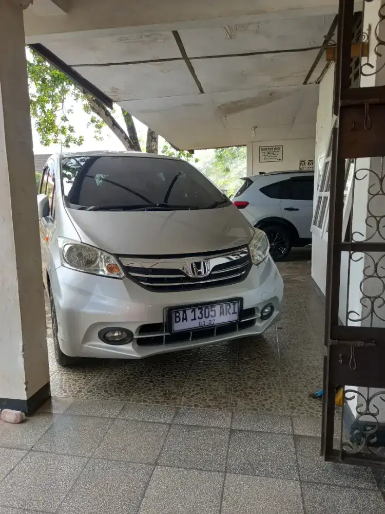 Honda freed SD 2012 AUTOMATIC