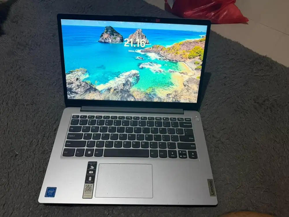 Laptop Lenovo Ideapad Slim 1i