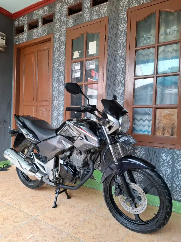 Honda tiger revo tahun 2012