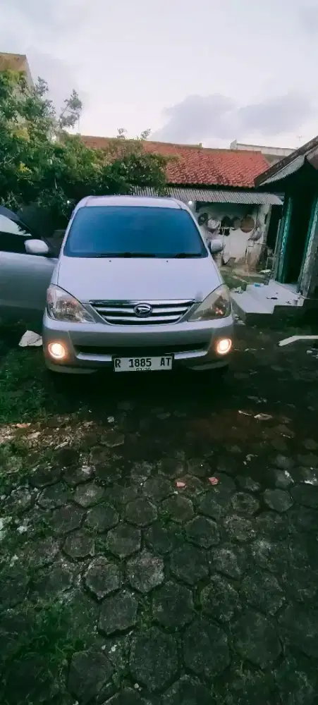 DI JUAL XENIA XI METIC 2005