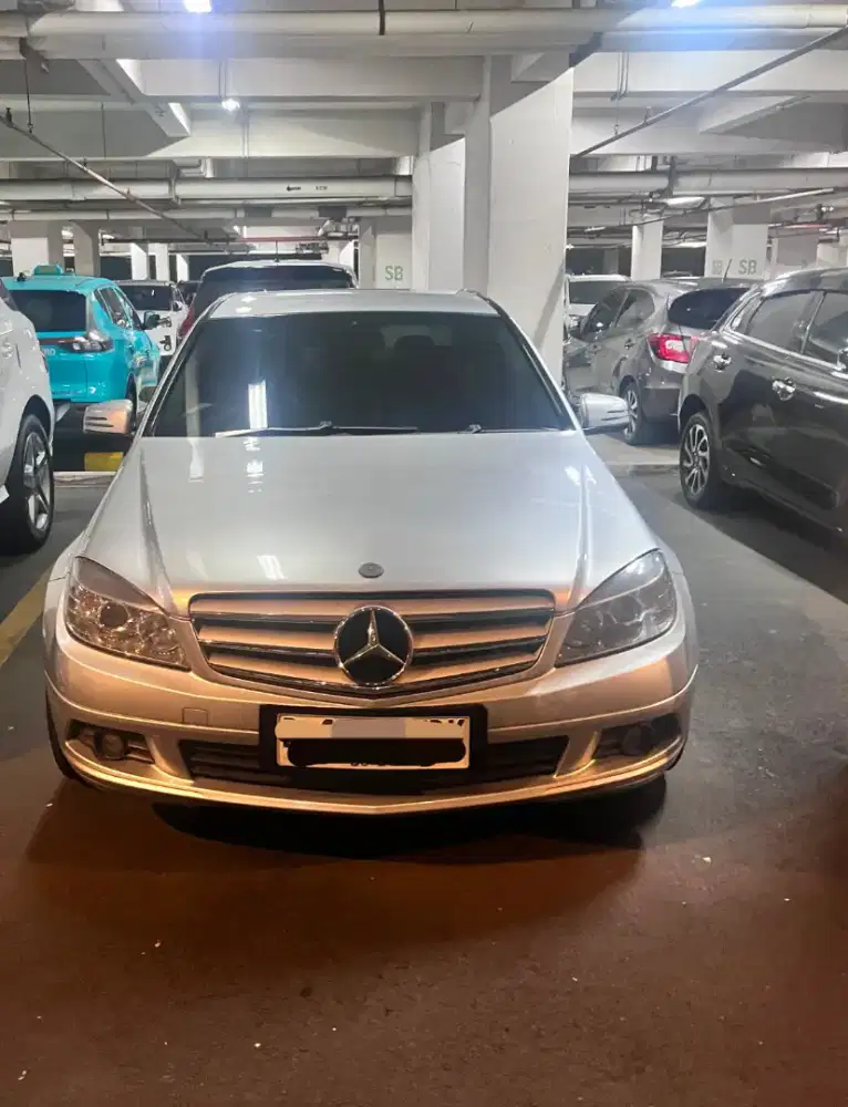 Jual mercy w204 2009 kondisi terawat