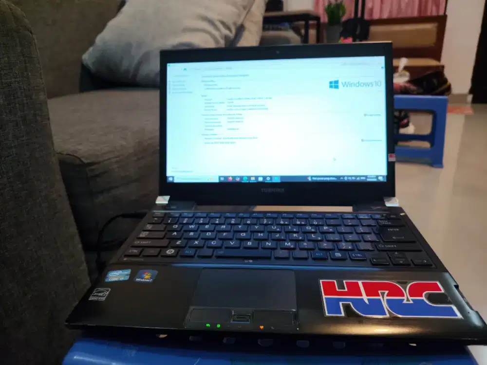 Laptop Toshiba Dynabook R731
Intel Core i3 gen 2