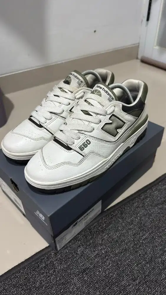 NB New Balance 550 White Green Black size 44