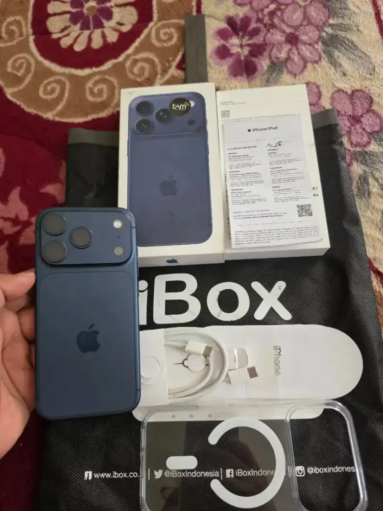 iphone 17 pro 256gb resmi iBox,garansi 24-10-2026 battry health 97%
