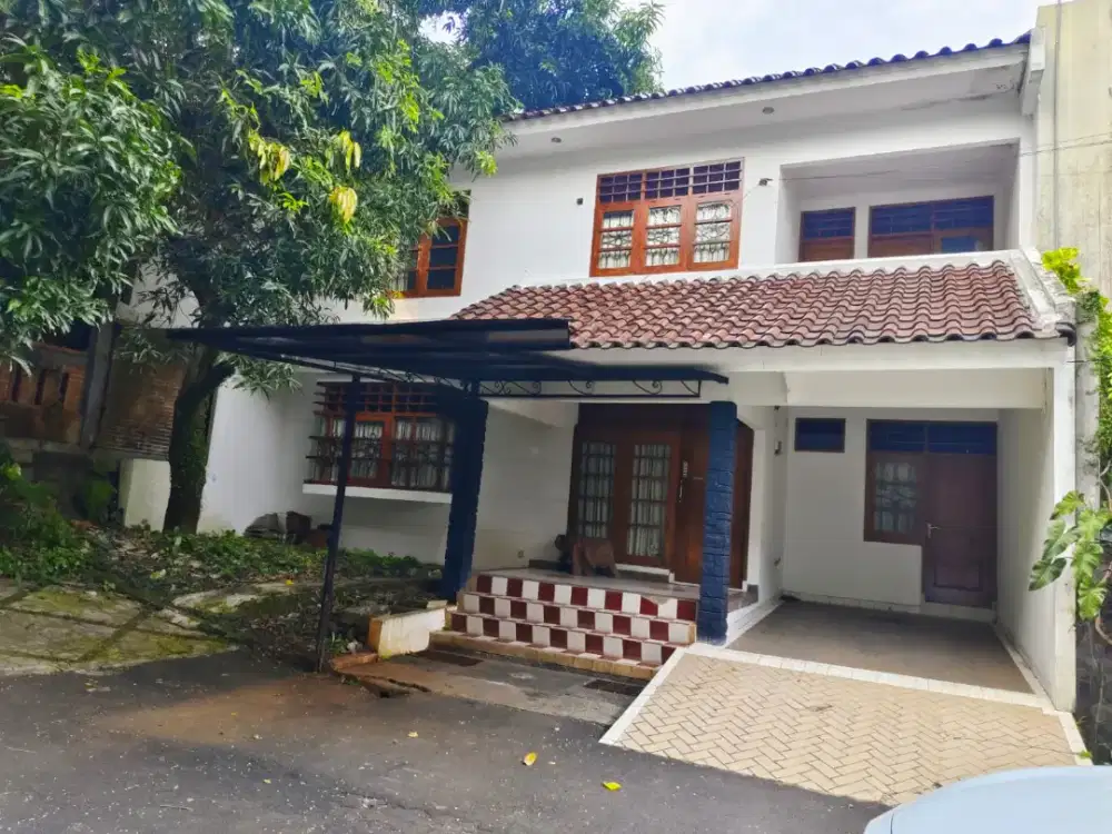 Rumah Dijual  jln Mandar Bintaro Sektor 3  Strategis dan Siap Huni