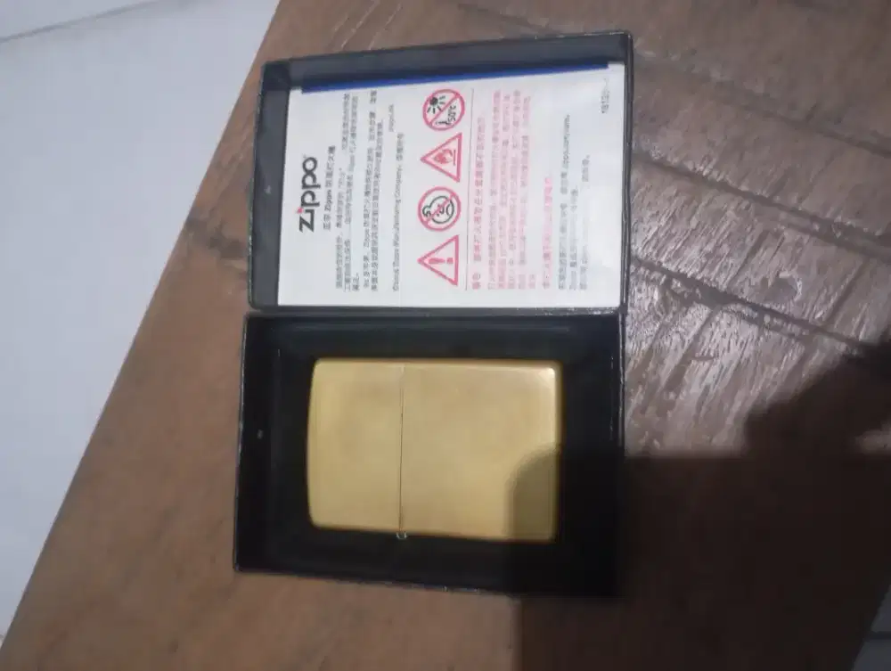 dijual koleksi Zippo 100 % Orizinal